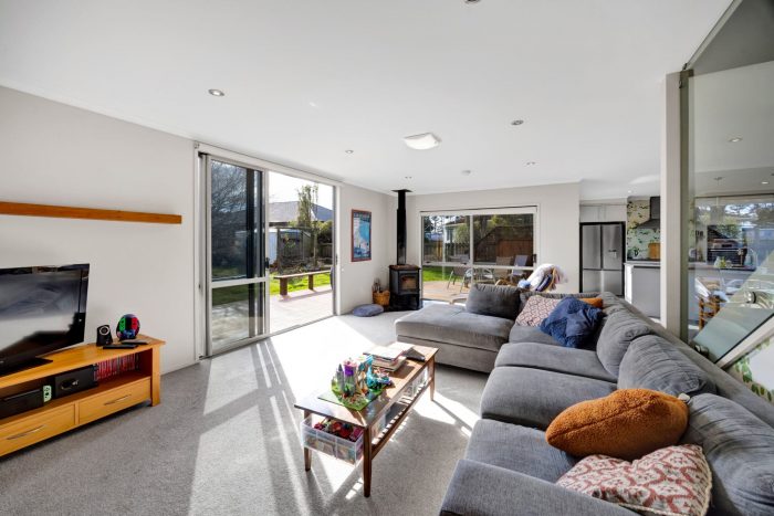 17 Elizabeth Grove, Stratford, Taranaki, 4332, New Zealand