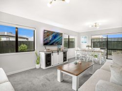 34 Dahlstrom Grove, Kelvin Grove, Palmerston North, Manawatu / Whanganui, 4414, New Zealand