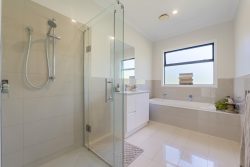 4 Fern Lane, Whalers Gate, New Plymouth, Taranaki, 4310, New Zealand