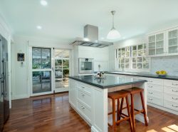 1 Flagstone Creek Rd, Middle Ridge QLD 4350, Australia