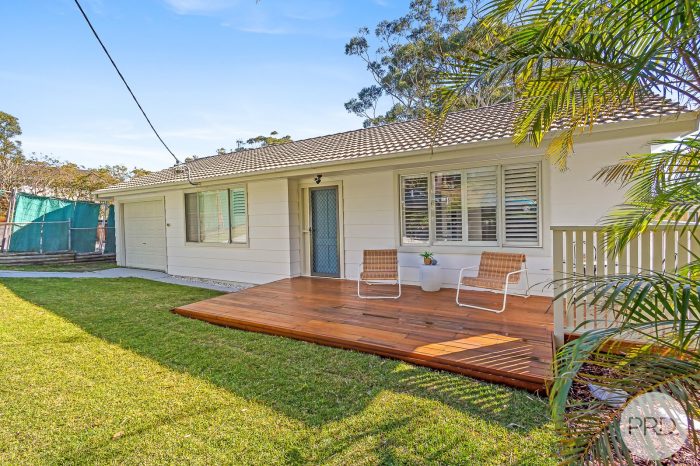 16 Flannel Flower Fairway, Shoal Bay NSW 2315, Australia