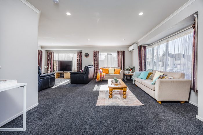 13 Glenross Drive, Wattle Downs, Manukau City, Auckland, 2103, New Zealand