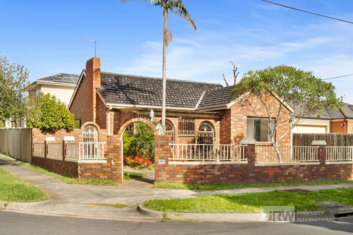Unit 1/24 Imperial Ave, Mount Waverley VIC 3149, Australia