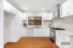 Unit 1/24 Imperial Ave, Mount Waverley VIC 3149, Australia