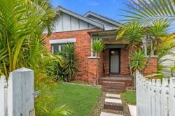 94 Janet St, Merewether NSW 2291, Australia