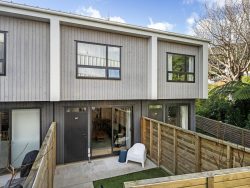 8C Ferry Road, Days Bay, Lower Hutt, Wellington, 5013, New Zealand