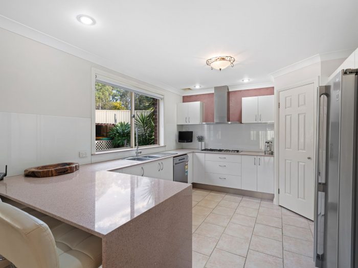 42 Kalani Rd, Bonnells Bay NSW 2264, Australia
