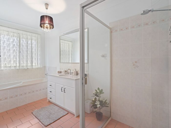 42 Kalani Rd, Bonnells Bay NSW 2264, Australia
