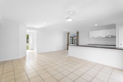 31 Kelliher St, Rothwell QLD 4022, Australia