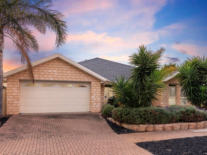 21 Lighthouse Terrace, Seaford Meadows SA 5169, Australia