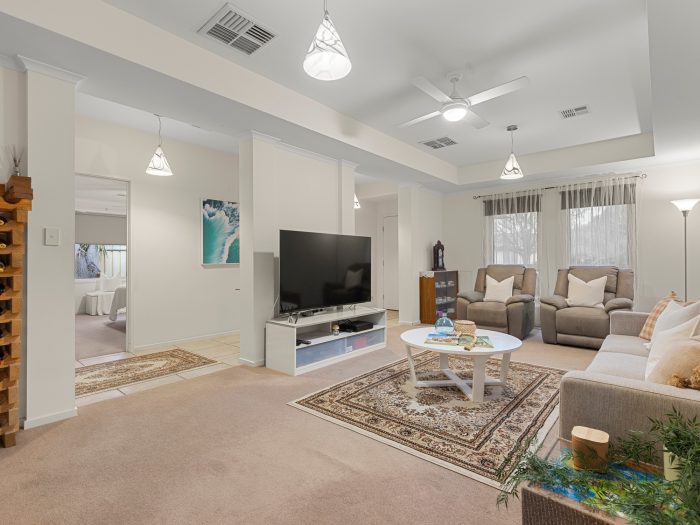 21 Lighthouse Terrace, Seaford Meadows SA 5169, Australia