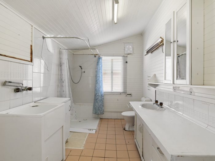 136 Macquarie St, Morisset NSW 2264, Australia