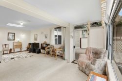 9 Mavis Street, Saint Clair, Dunedin, Otago, 9012, New Zealand