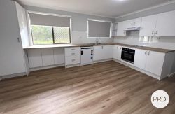 34 Ormiston St, Clinton QLD 4680, Australia