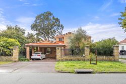 65 Hamilton St, Bassendean WA 6054, Australia