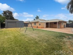 6 Parker Cl, Baynton WA 6714, Australia
