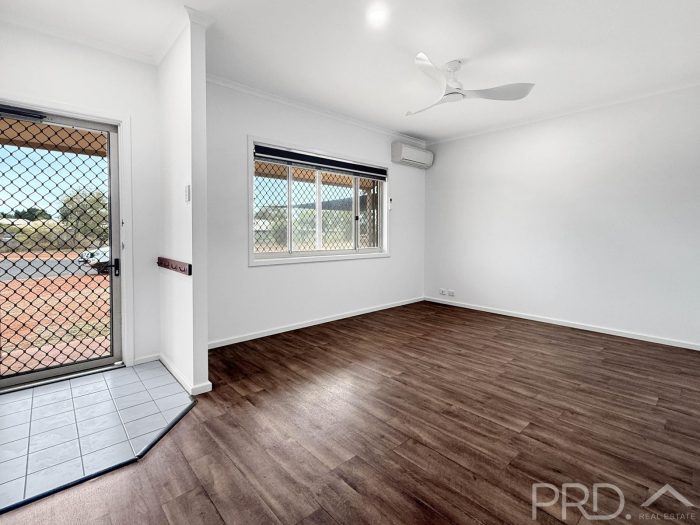 6 Parker Cl, Baynton WA 6714, Australia