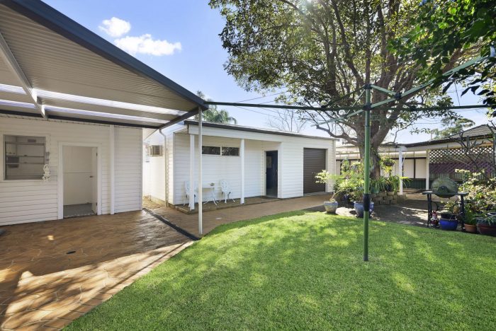 54 Penrose Cres, South Penrith NSW 2750, Australia