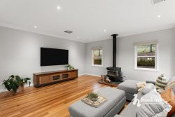 4 Phillip Dr, Wonga Park VIC 3115, Australia