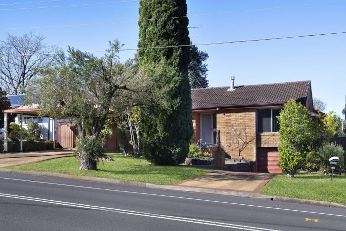 98 Racecourse Rd, South Penrith NSW 2750, Australia
