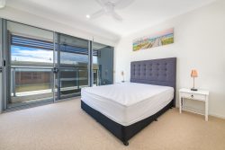 Unit 9/3400 Panorama Dr, Carrara QLD 4211, Australia