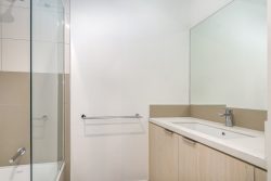 Unit 9/3400 Panorama Dr, Carrara QLD 4211, Australia