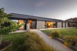 3 Hikuwai Drive, Wanaka, Otago, 9305, New Zealand