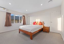 15 Shandon Street, Flat Bush, Manukau City, Auckland, 2019, New Zealand