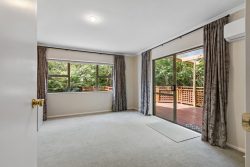 8A Williams Terrace, Fitzherbert, Palmerston North, Manawatu / Whanganui, 4410, New Zealand