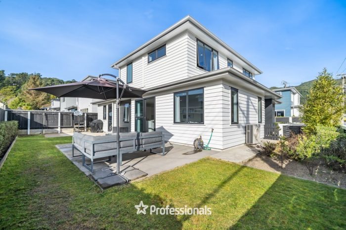 393 Stokes Valley Road, Stokes Valley, Lower Hutt, Wellington, 5019, New Zealand