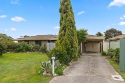 119 Taylors Ave, Morphett Vale SA 5162, Australia