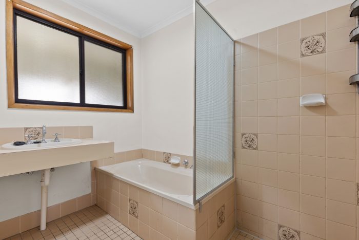 119 Taylors Ave, Morphett Vale SA 5162, Australia