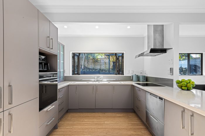 17 Noumea Place, Mairangi Bay, North Shore City, Auckland, 0630, New Zealand