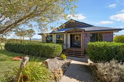41 Thomas St, Meringandan West QLD 4352, Australia