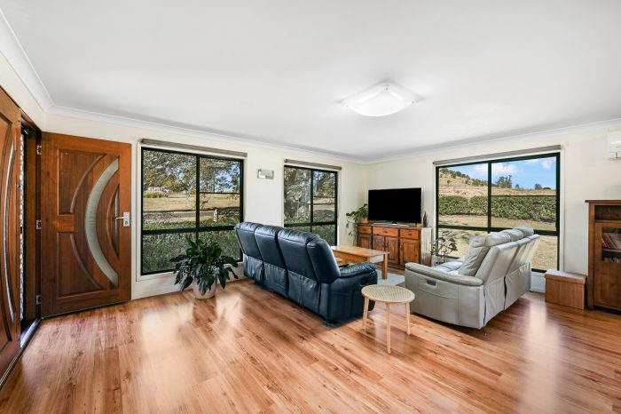 41 Thomas St, Meringandan West QLD 4352, Australia