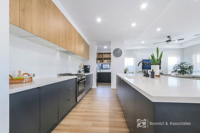 161 Hillford Cct, Thurgoona NSW 2640, Australia