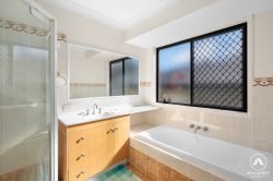 6 Torresian Pl, Heritage Park QLD 4118, Australia