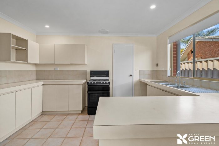 3 Woolah Pl, South Yunderup WA 6208, Australia