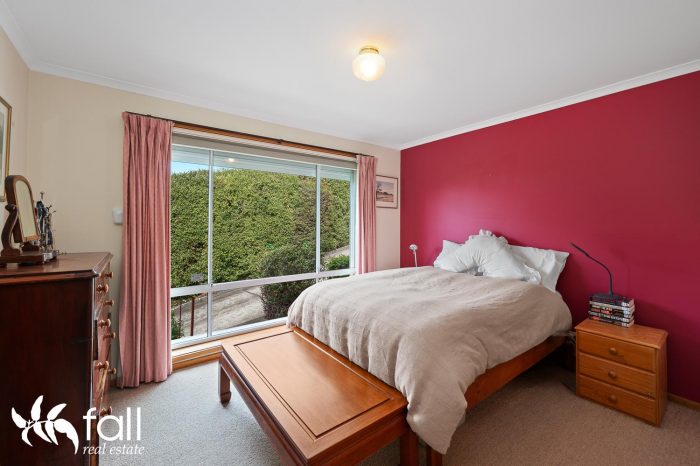Unit 2/25A Elphinstone Rd, Mount Stuart TAS 7000, Australia