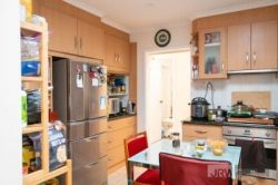 34 Annandale Cres, Glen Waverley VIC 3150, Australia