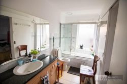 34 Annandale Cres, Glen Waverley VIC 3150, Australia
