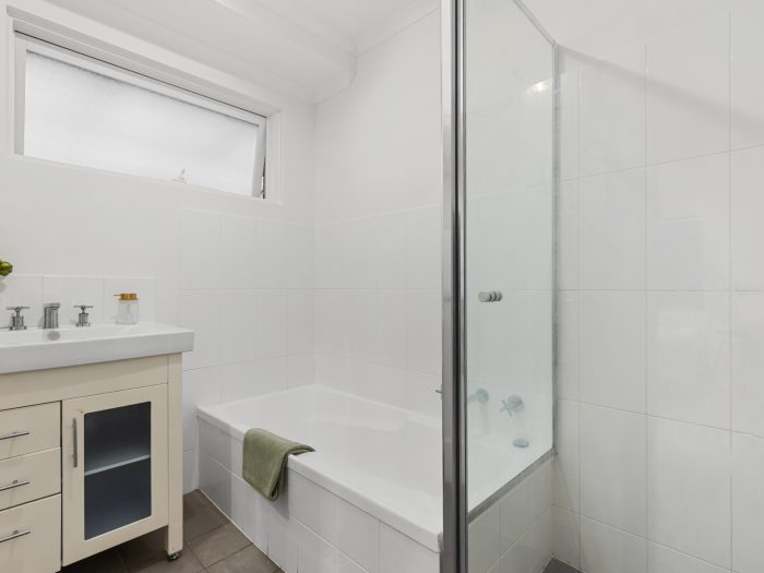 22 Balee Rd, Happy Valley SA 5159, Australia