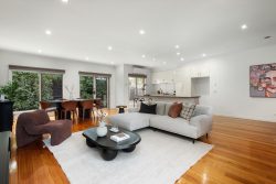 Unit 2/37 Bank St, Ascot Vale VIC 3032, Australia