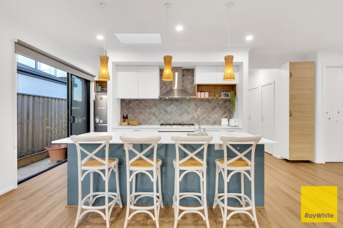 9 Bless Drive, Tarneit VIC 3029, Australia
