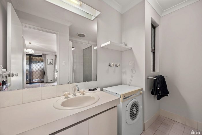 687 Brookton Hwy, Roleystone WA 6111, Australia