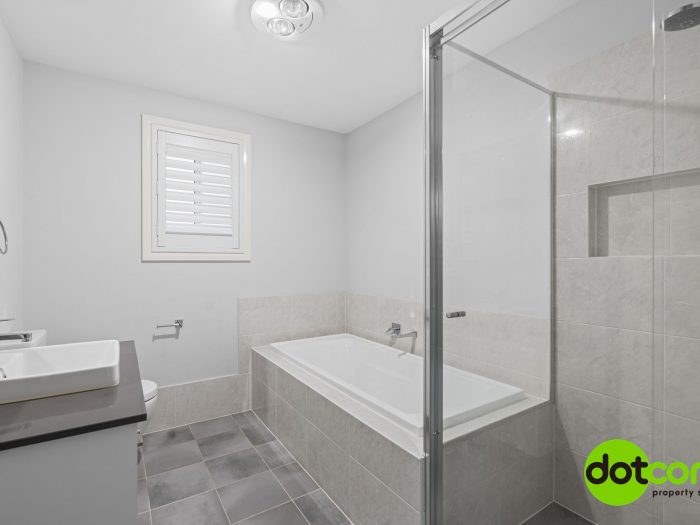 16 Canterbury St, Hamlyn Terrace NSW 2259, Australia