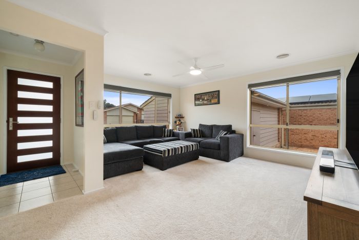 25 Chipperfield Cct, Gordon ACT 2906, Australia