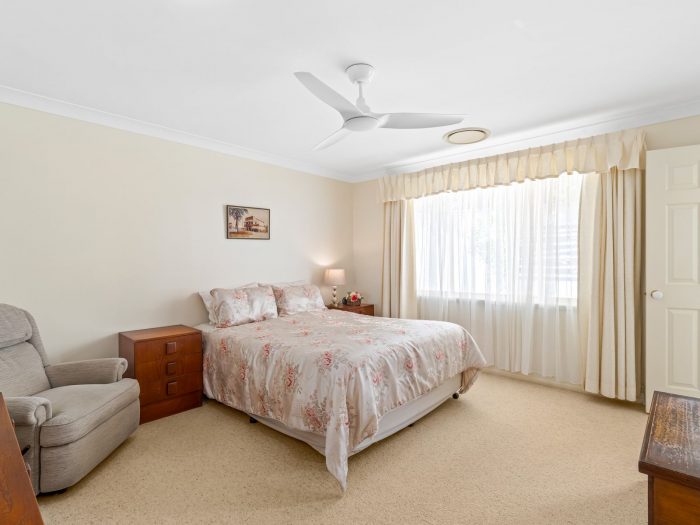 4 Crown Cl, Bonnells Bay NSW 2264, Australia
