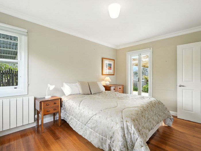 6 Emma St, Cygnet TAS 7112, Australia