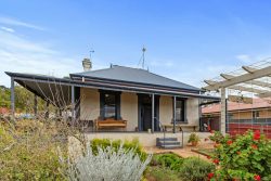 9 Eyre St, Eudunda SA 5374, Australia